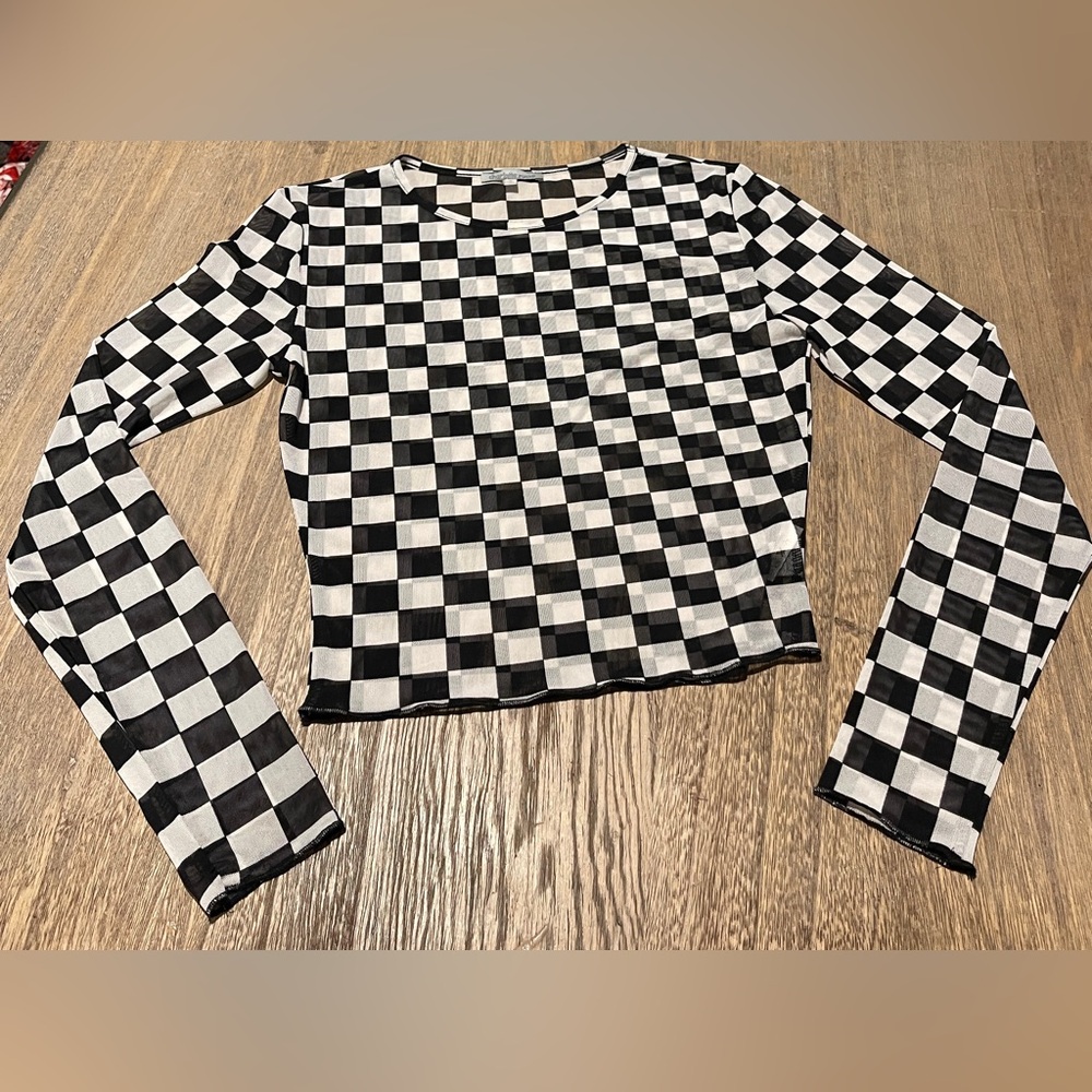 Charlotte Russe Monochrome Checkered Fitted Cropped Blouse, Size Small